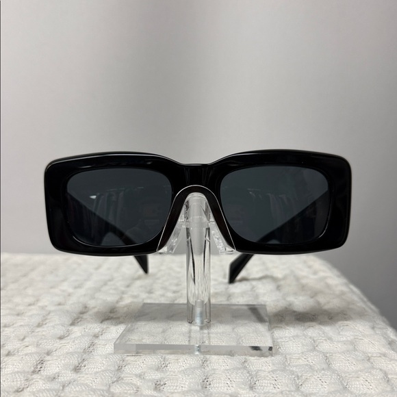 Versace Black Sunglasses with Rectangular Frame - Picture 2 of 9
